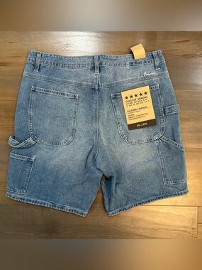 Relaxed Denim Bermuda Shorts - Light Blue